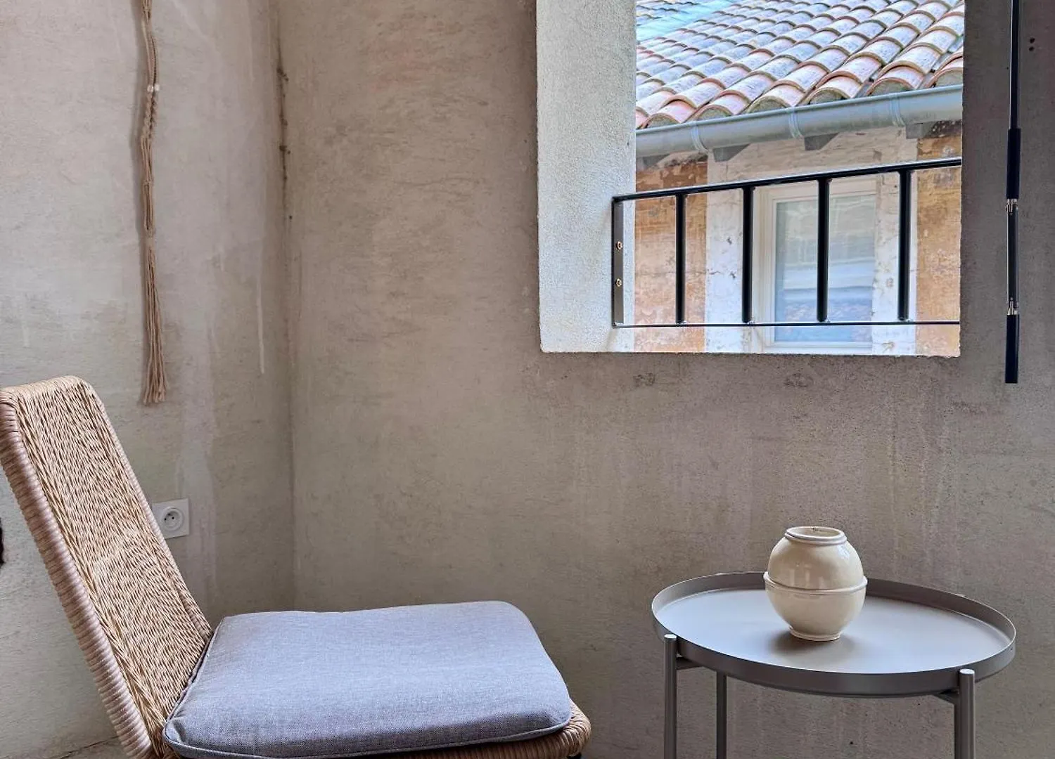 La Maison Benezet Arles Roquette 0*,